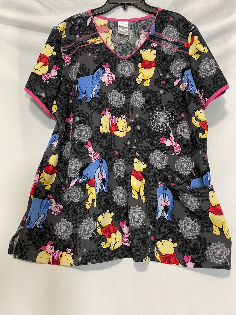 Disney Winnie the Pooh “Dandelion Wish” Scrub Top with Pink Trim, New, Sz XL
